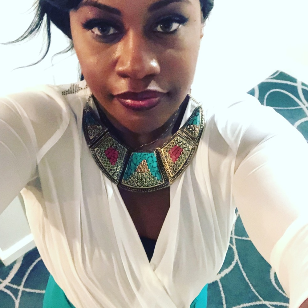 Meet your Posher, Makeda